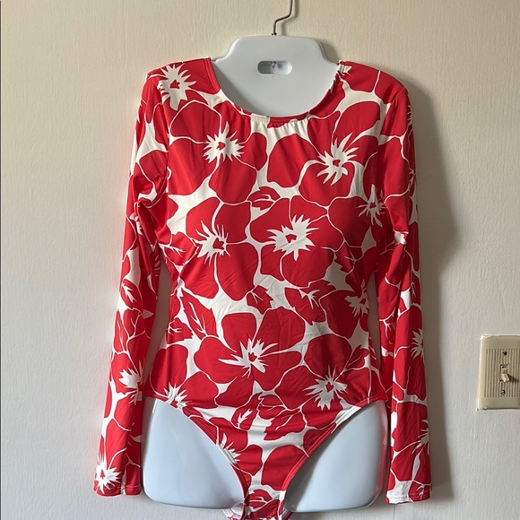 Vince Camuto Tangerine Long Sleeve Bodysuit